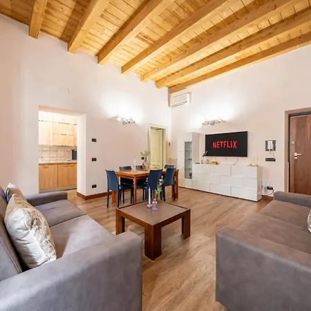 Residenza Elisa Castelvecchio Apartment